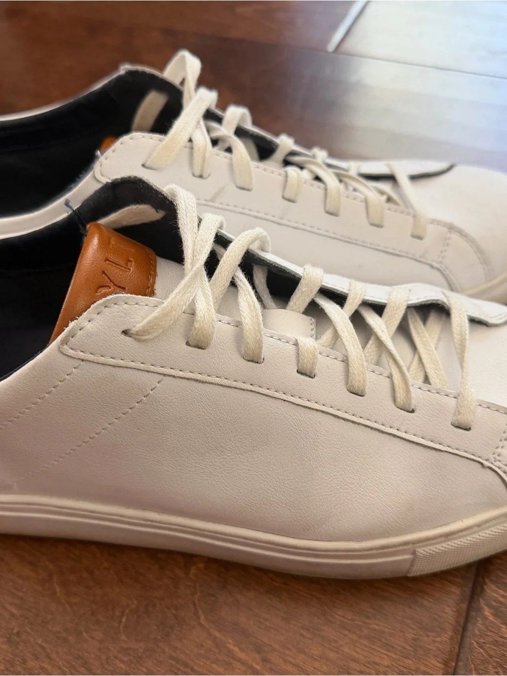 Men's BYLT Basic Everyday White Leather Sneakers - Size 10.5 - Picture 3 of 7